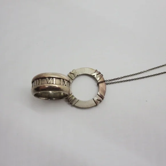 Tiffany and Co. Sterling silver Atlas ring size 6, and matching atlas necklace - Picture 11 of 12